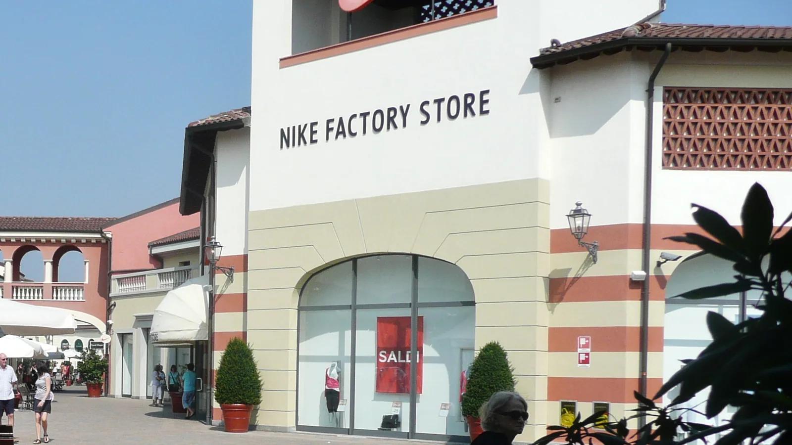 Serravalle Designer Outlet designer outlet centre in Serravalle Scrivia, Italy