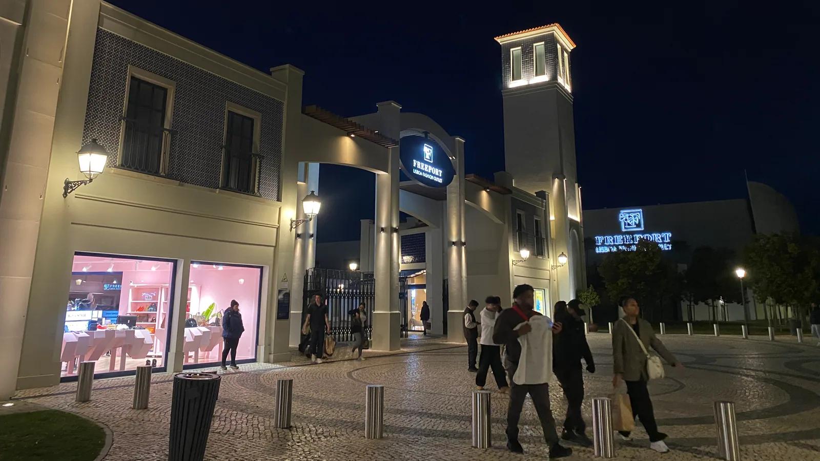 Freeport Lisboa Fashion Outlet designer outlet centre in Alcochete, Portugal at the main entrance
